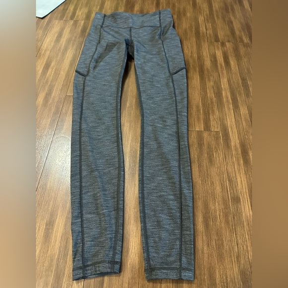 Lululemon Speed Up Tight 28" *Brushed Full-On Luxtreme
Heathered Black
W5CD7S
4 - Picture 5 of 9
